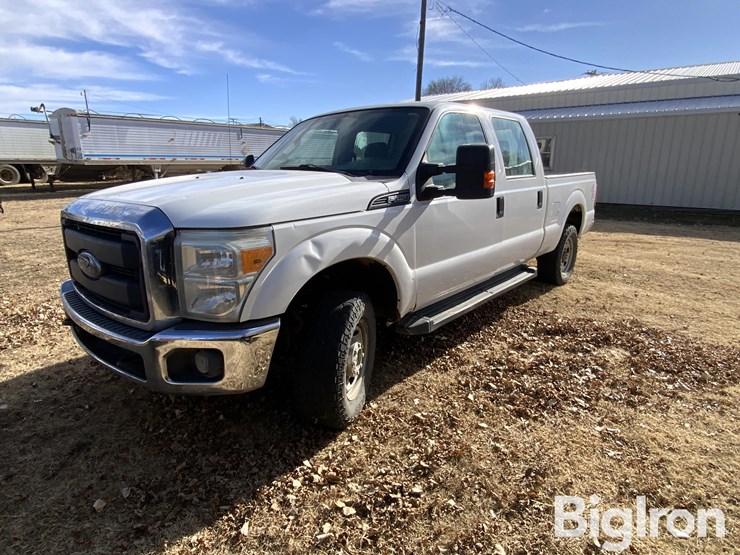 2015-ford-f250-xl-image-1