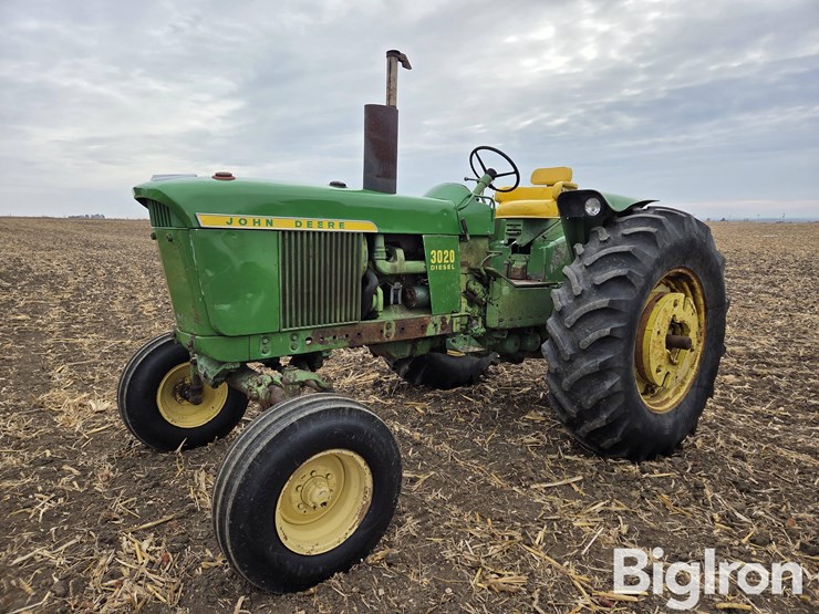 1971-john-deere-3020-image-1