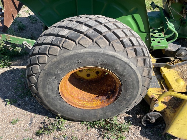 john-deere-850-image-12