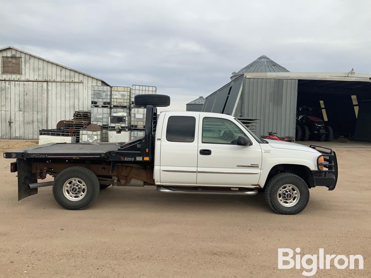 2005-gmc-sierra-2500-image-4