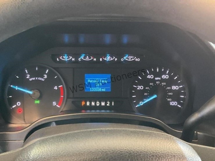 2017-ford-f550-image-21