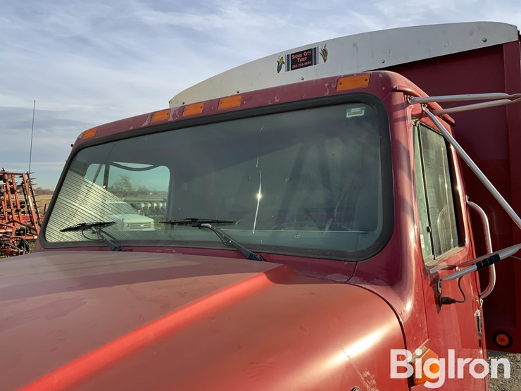 1997-international-4900-image-17