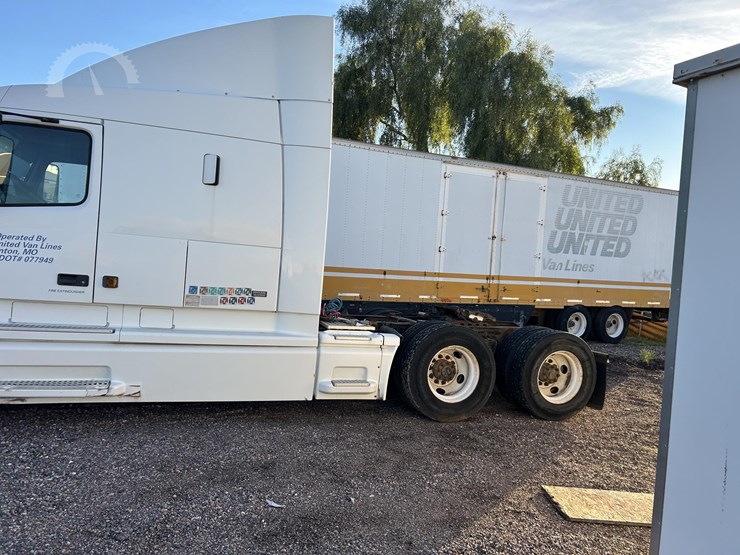 1999-volvo-vnl64t770-image-43