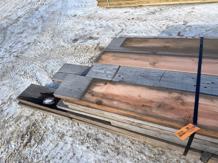#3806-•-bundle-of-construction-grade-lumber-image-10