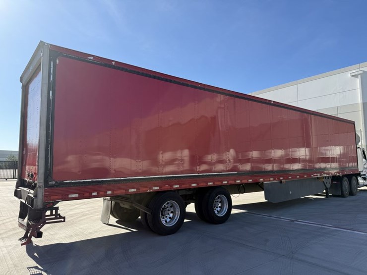 2016-utility-van-image-3