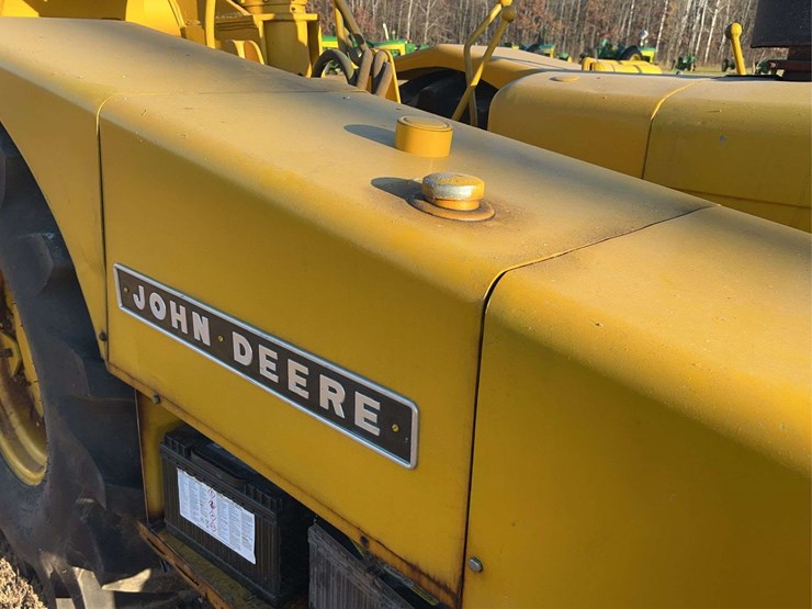 john-deere-840-image-33
