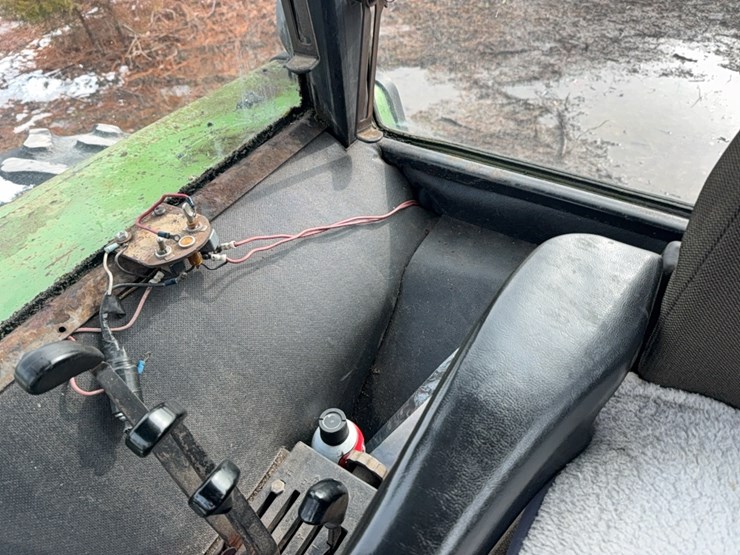 john-deere-4630-image-39