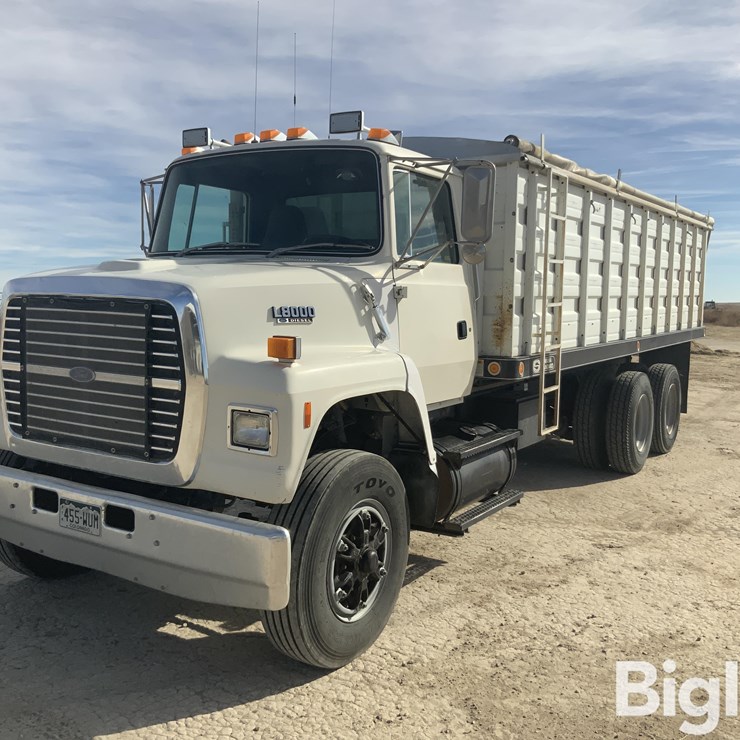 1992 FORD LNT8000F
