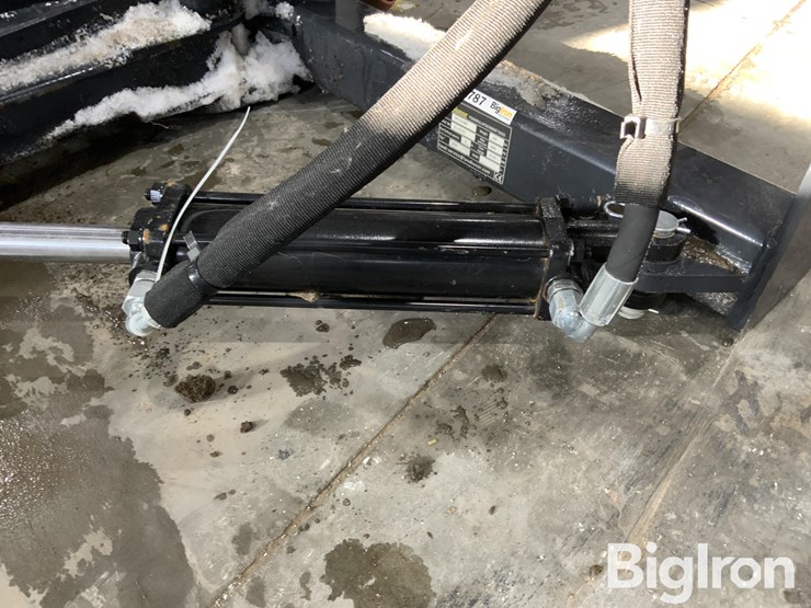 2024-land-honor-tp2-13-08d-skid-steer-post/tree-puller-image-16