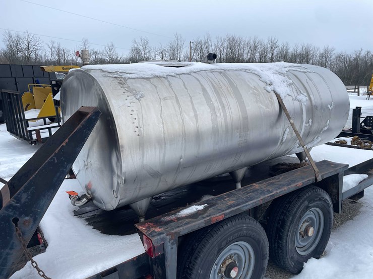 #3518-•-delaval-bulk-tank-image-1