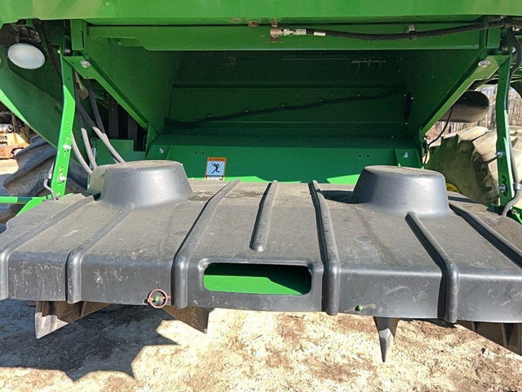 2015-john-deere-s670-image-55