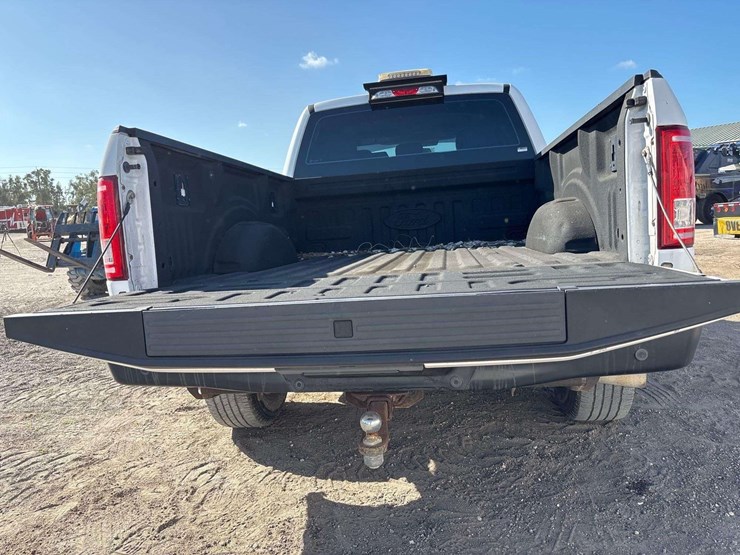 2017-ford-f150-image-19