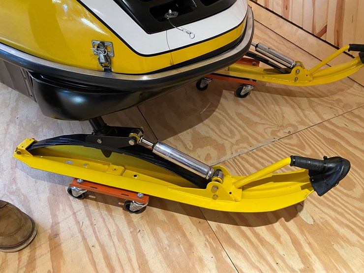 #3779-•-1972-ski-doo-295-blizzard-snowmobile-image-14