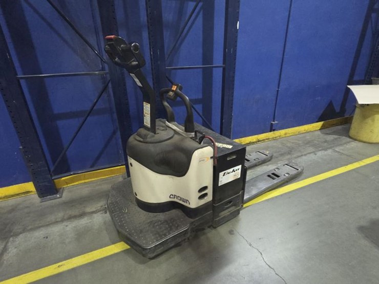 2005-crown-pe4500-60-image-1