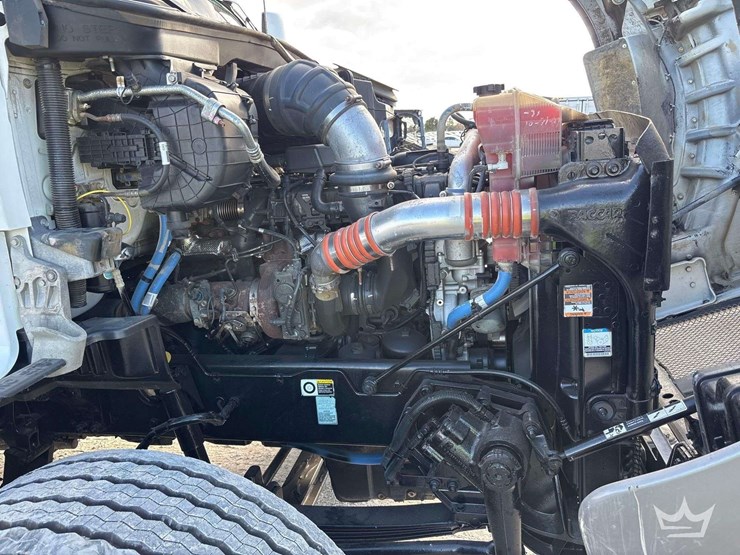 2019-kenworth-t880-image-26