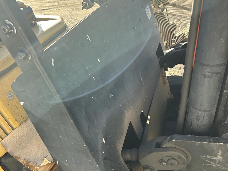 1999-yale-gc100mgn-image-30