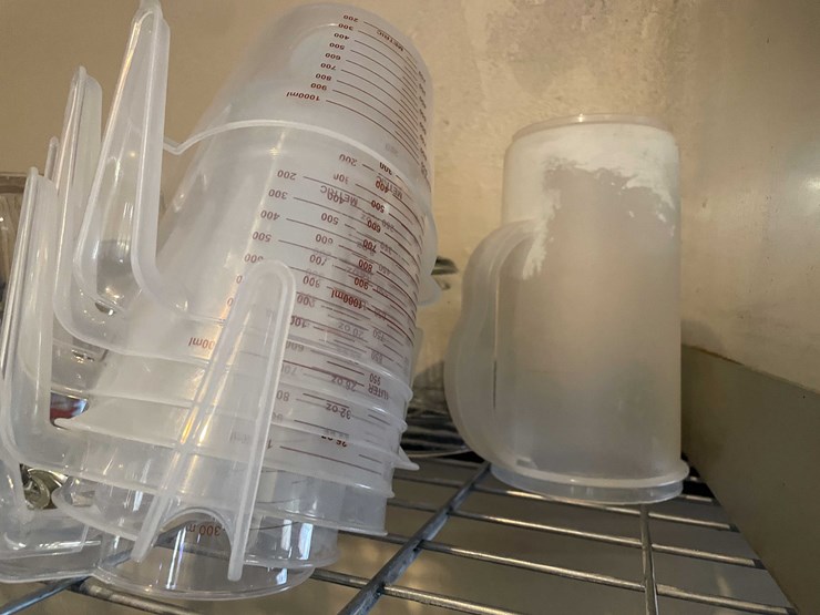 #6347-•-measuring-cups-and-bowls-image-12