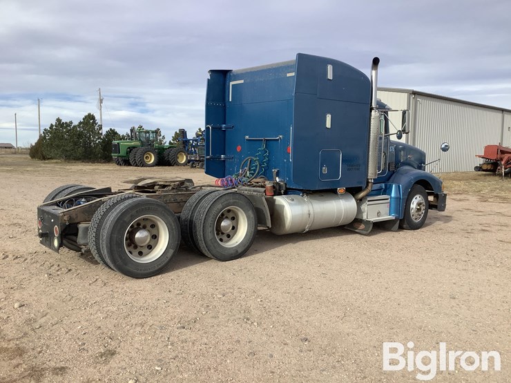 1998-peterbilt-377-image-3