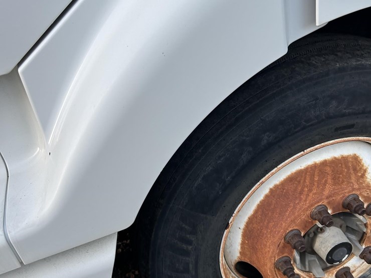 1999-volvo-vnl64t770-image-69