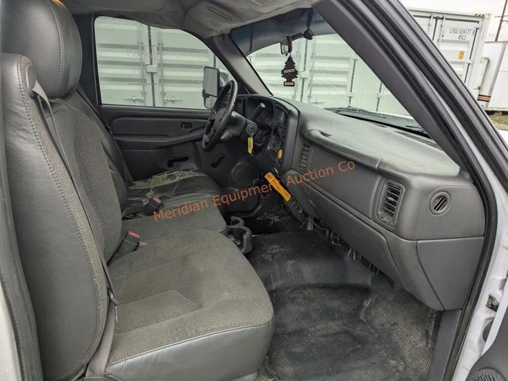 chevrolet-3500-image-15