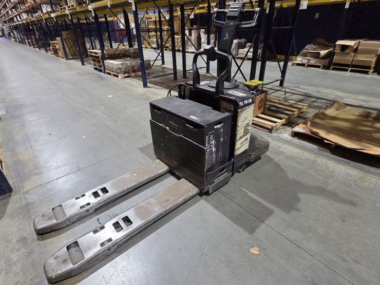 1998-crown-pe3520-60-image-1