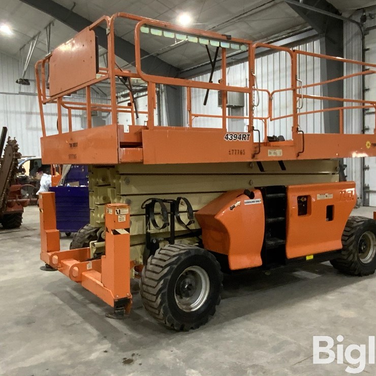 2014 JLG 4394RT