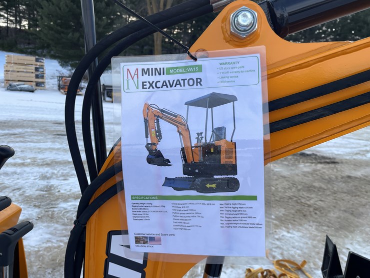 #201-•-miva-va15-mini-excavator-image-13