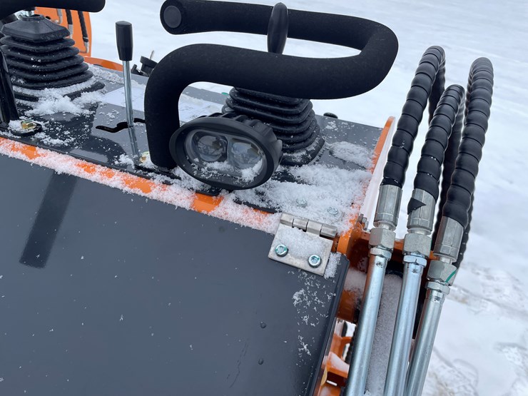 #305-•-new-landhonor-mini-skid-steer-loader-image-19