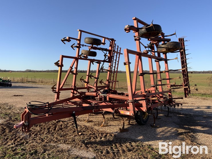 sunflower-5331-field-cultivator-image-1
