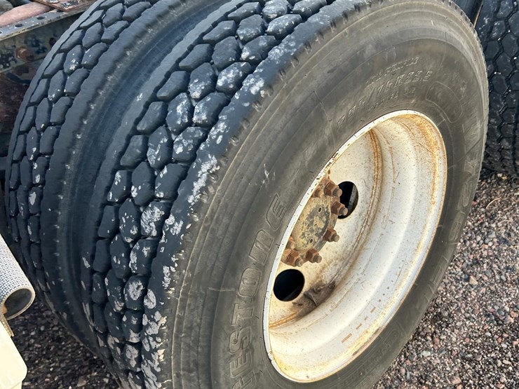 1999-volvo-vnl64t770-image-49