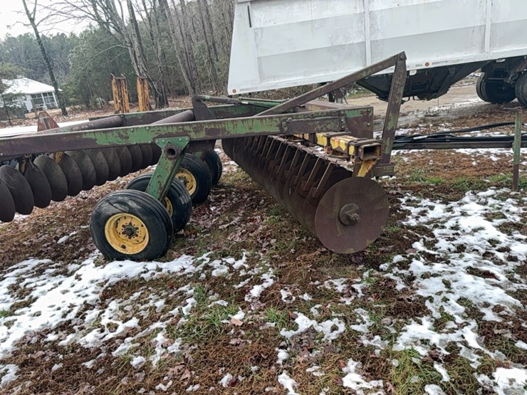 john-deere-340-image-49