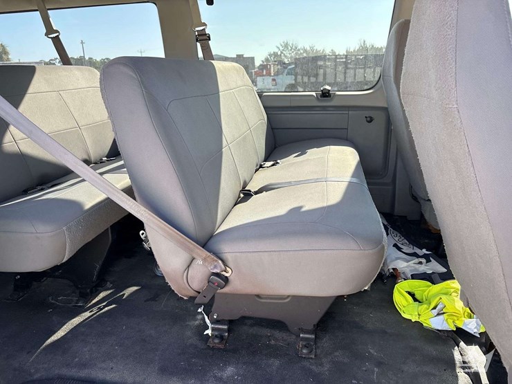 2007-ford-e350-image-21