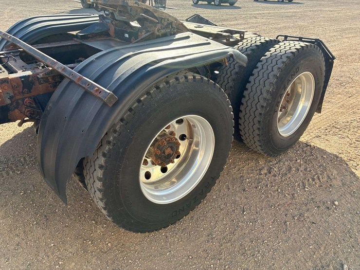 2006-mack-chn613-image-17