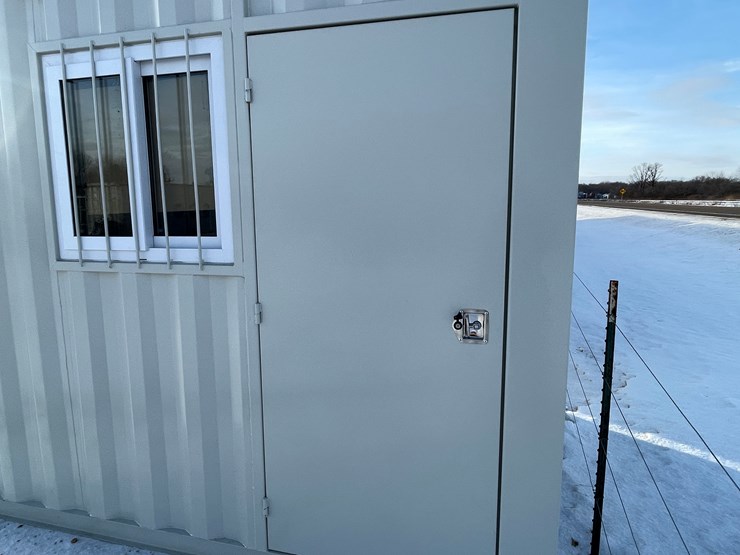 #106-•-10'-storage-container-image-21