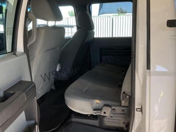 2016-ford-f550-image-28