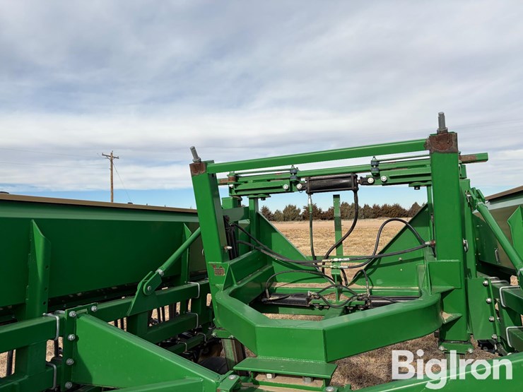 great-plains-solid-stand-24-image-19