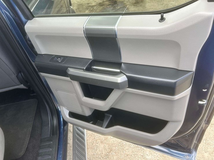 2017-ford-f150-image-17