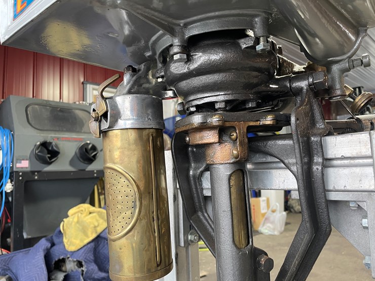 #3833-•-evinrude-vintage-detachable-rowboat-motor-image-11