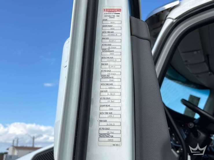 2019-kenworth-t880-image-10