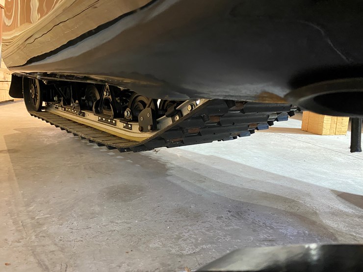 #3783-•-1980-kawasaki-440-invader-snowmobile-image-14