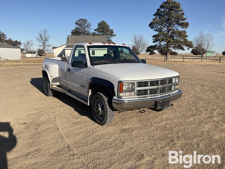 1996-chevrolet-3500-image-3