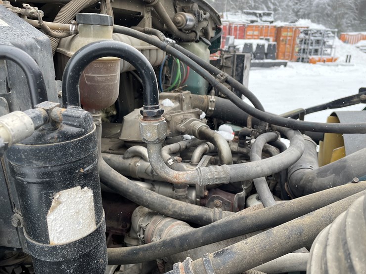 #400-•-2006-sterling-straight-truck-(has-wi-title)-image-62