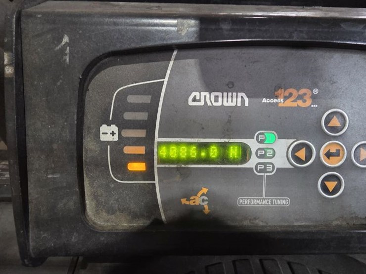 2008-crown-pe4500-60-image-3