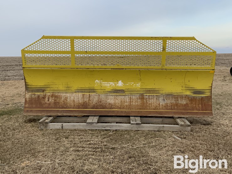 john-deere-8320r-image-2