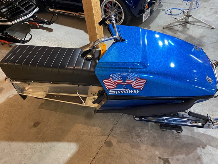 #3785-•-1972-speedway-650-snowmobile-image-4