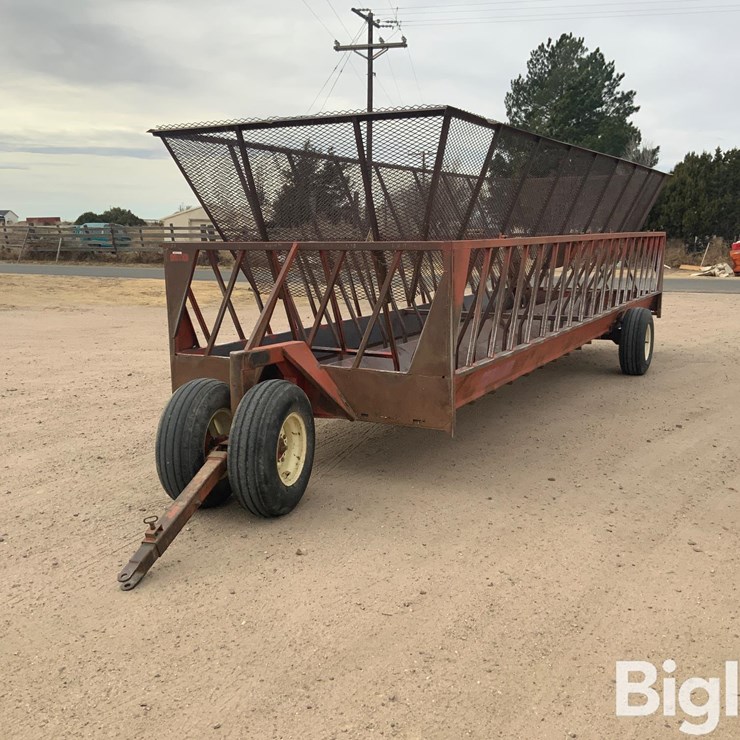 Cattle Man’s Choice Bale Feeder Wagon