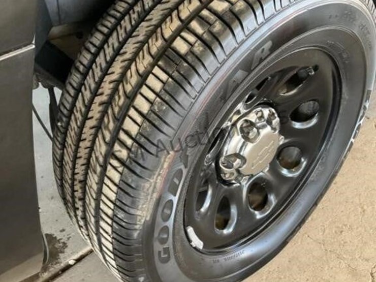 chevrolet-tahoe-image-7