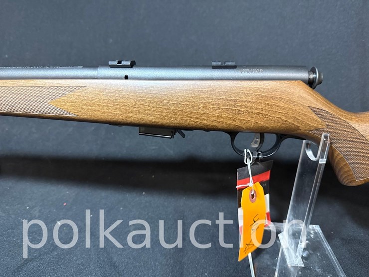 savage-93r17-gv-17hmr-rifle-(sn#-4734709)-(1mag/box)-image-12