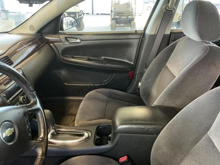 2014-chevrolet-impala-sdn-image-19