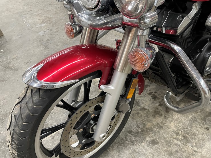 #1010-•-2011-yamaha-v-star-950-tourer-motorcycle-with-trike-kit-(has-wi-title)-image-15